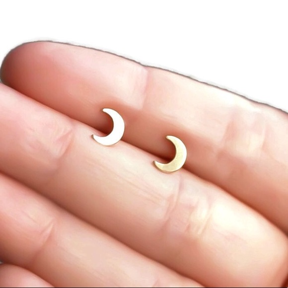 🌙 Cute Small Crescent Moon Stud Earrings in Silver, Gold, & Rose Gold - Picture 2 of 6